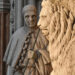 Fig. 1 Venezia, Palazzo Ducale - La Porta della Carta. Scultura Doge Foscari con il Leone alato.
