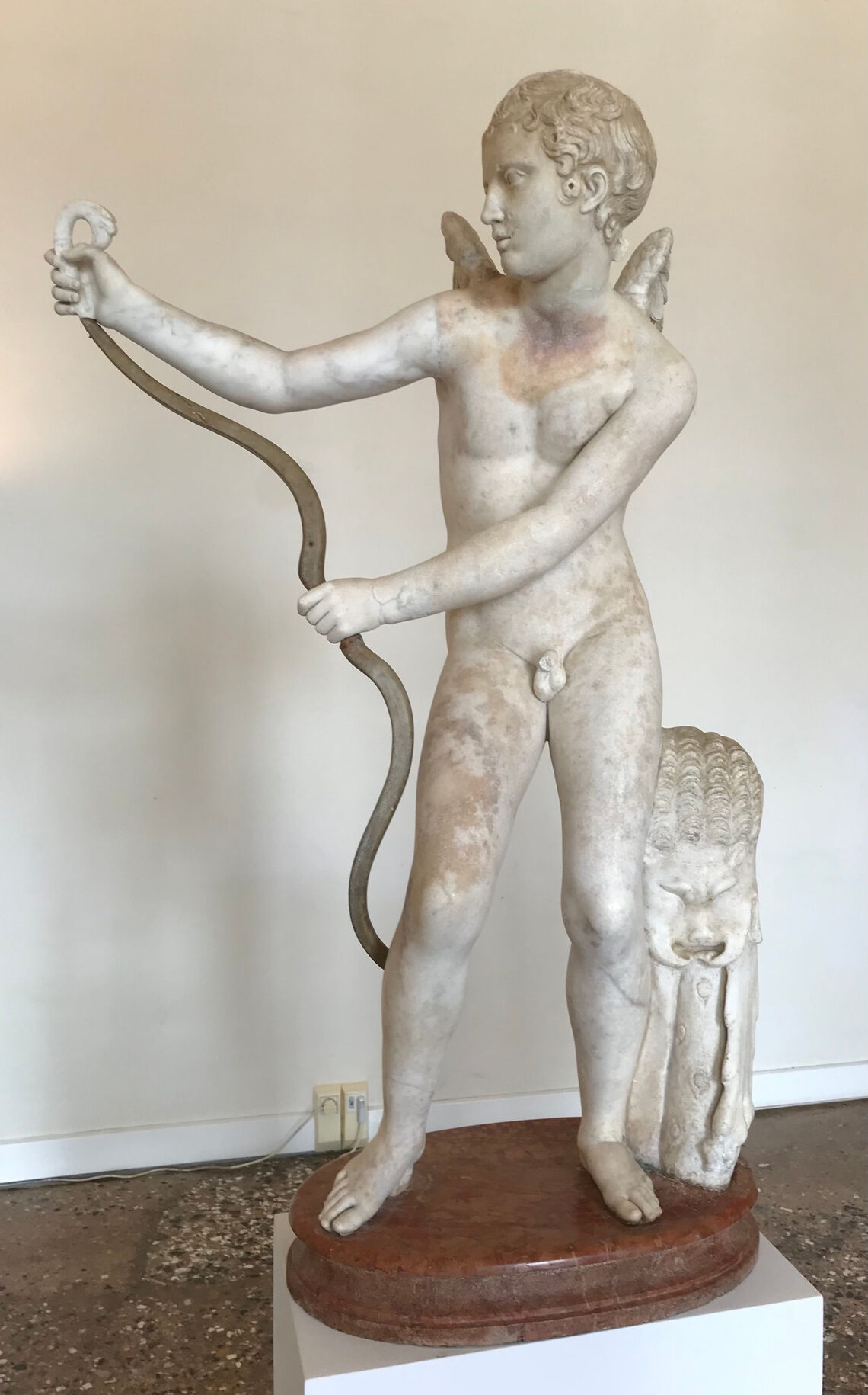 Eros che incorda l'arco, Museo Archeologico Nazionale, Venezia.