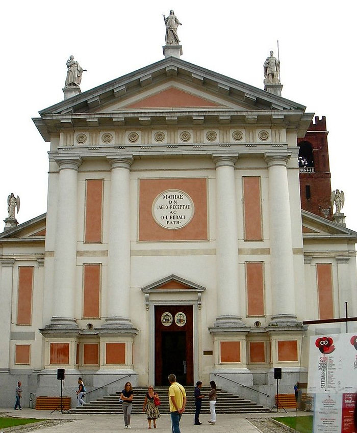 Duomo di Castelfranco Veneto dove è conservata la Pala di Giorgione